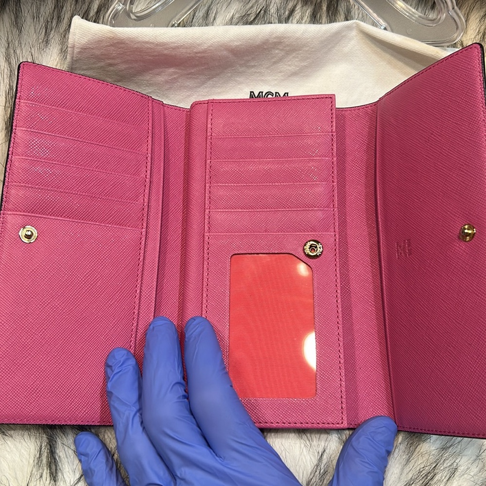 MCM wallet with pink interior, NWOT - Picture 10 of 11